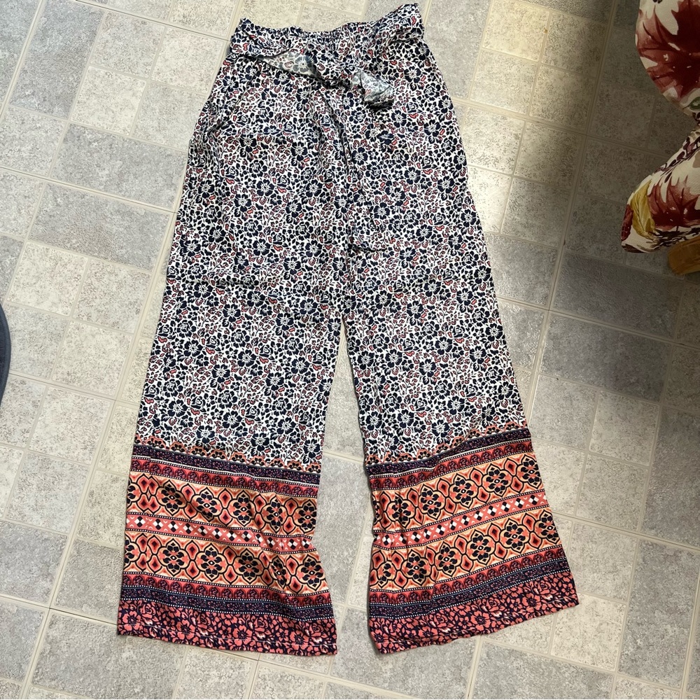 NWT Sim & Sam Floral Tie Waist Flowy Palazzo Pants